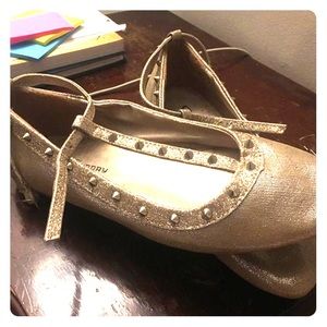 Studded flats
